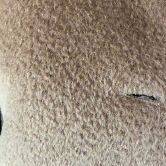 Beautiful camel colored made from baby alpaca wool - Picture 2 of 4